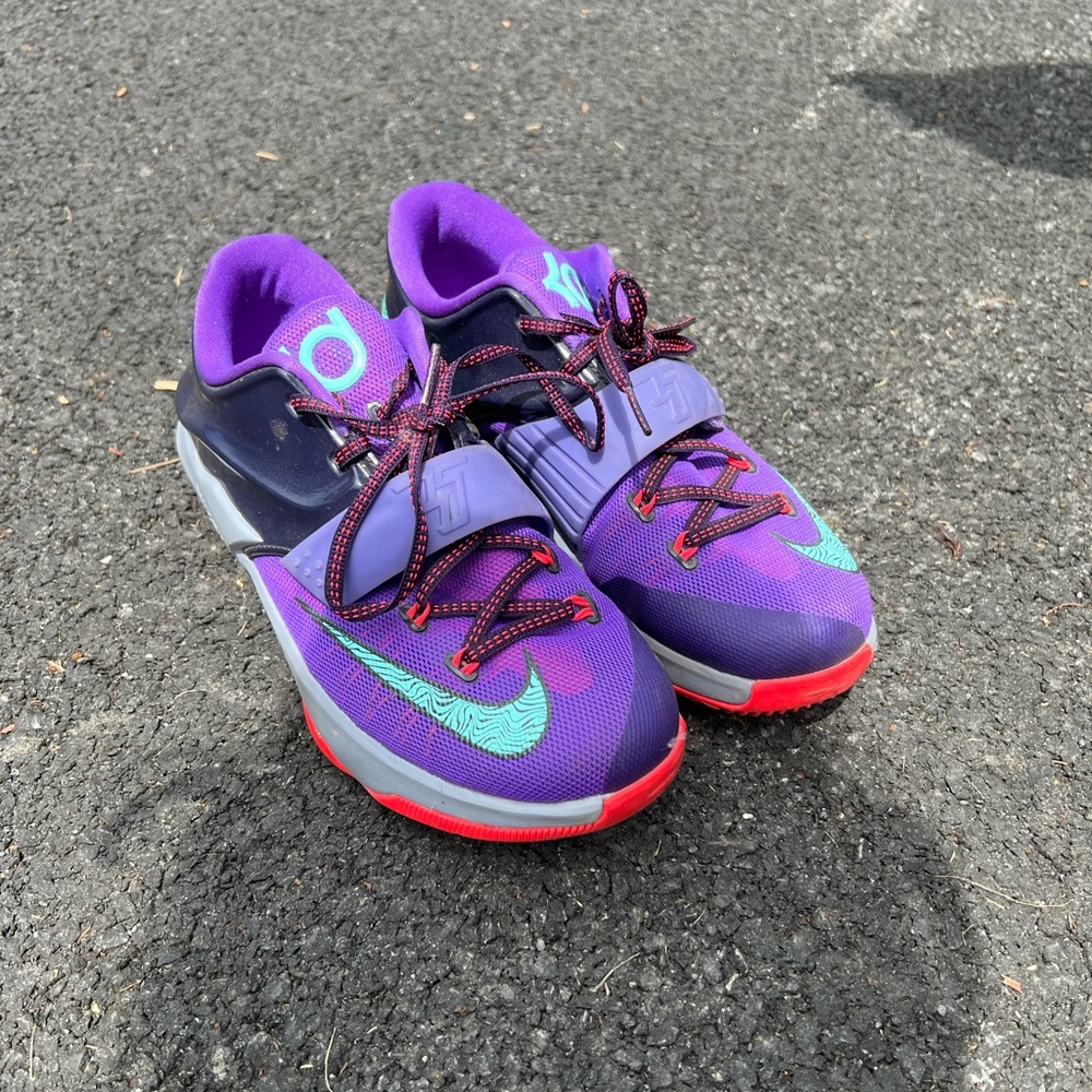 NIKE KD7 basketball sneakers